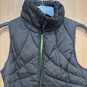 Kenneth Cole Reaction Quilted Dark Brown  Vest GUC